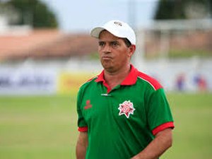 Com a desistência de Celso Teixeira, CSE contrata o técnico Lino
