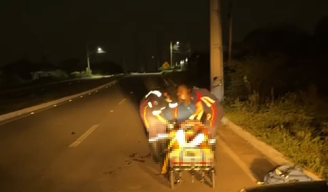 Colisão entre carro e moto deixa homem ferido em Delmiro Gouveia
