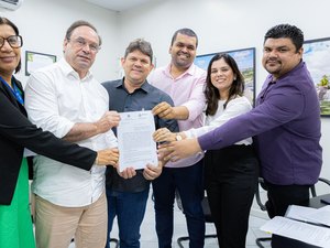 Uneal e Prefeitura de Arapiraca Firmam Convênio para Socialização de Direitos em Escolas Municipais