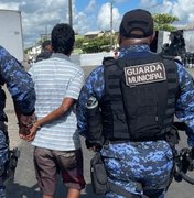 Suspeita de matar companheira é presa após ser identificada por totem de segurança