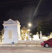 Cemitérios públicos da capital recebem iluminação em LED