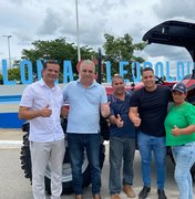 Alfredo Gaspar entrega 20º trator em Alagoas e reforça compromisso com a agricultura familiar