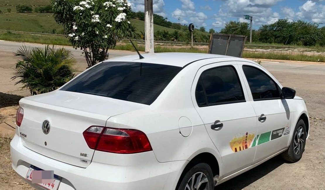 PRF prende gestante e taxista com 5 kg de cocaína na BR-101, em Joaquim Gomes