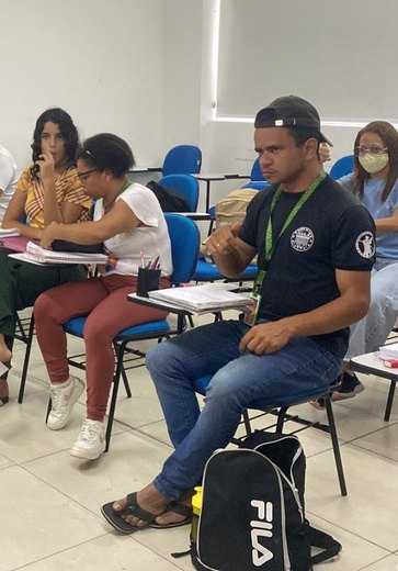 [Vídeo] Primeira escola bilíngue para surdos do Norte e Nordeste fortalece a Libras em AL
