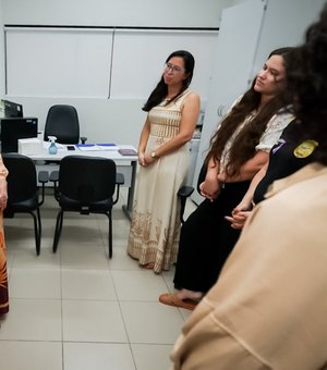 Ministra das Mulheres visita Casa da Mulher Alagoana, em Maceió