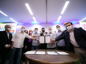 Contratos de concessão garantem mais de R$ 1 bi a 61 municípios alagoanos