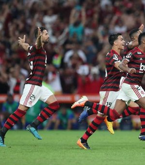 Flamengo bate Emelec nos pênaltis e avança na Libertadores