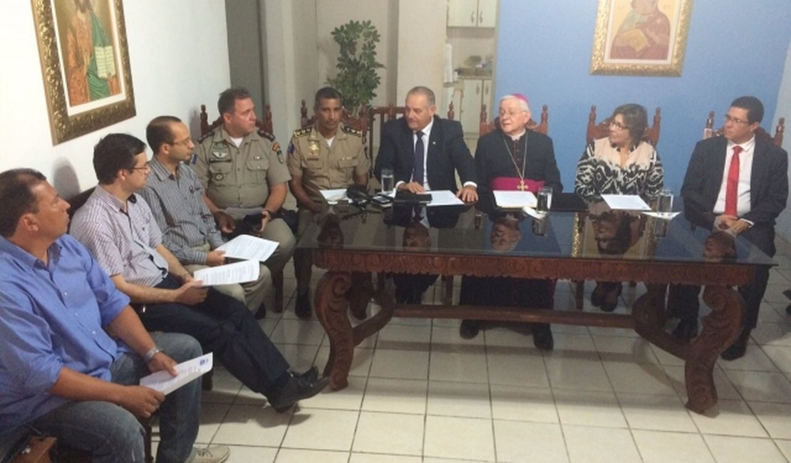 'População carcerária aumenta em decorrência da droga, alguma coisa tá errada', afirma Carimbão