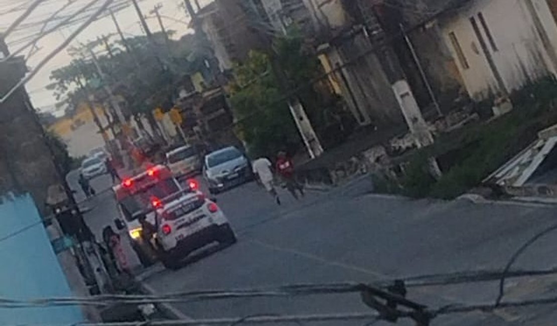 Homem é alvejado por disparos e sobrevive na Chã de Bebedouro