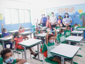 Palmeira dos Índios entrega obras de melhorias na creche da comunidade de Tabacaria