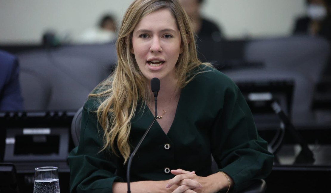 Cibele Moura agradece votação histórica e reafirma compromisso com alagoanos