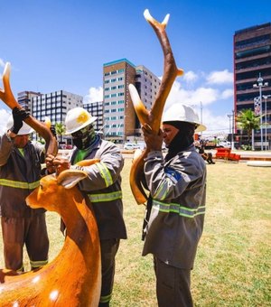 Ornamentação natalina é alvo de vandalismo na antiga Praça Multieventos