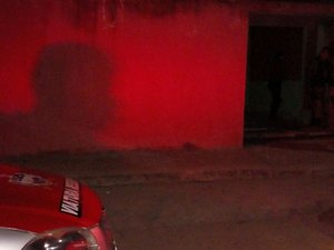 PM verifica ocorrência de perturbação ao sossego e encontra armas em residência