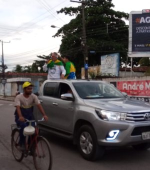  [Vídeo] Empresários fazem buzinaço pelas ruas de Arapiraca para pressionar o Governo e reabrir lojas 