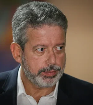 Arthur Lira lamenta tragédia com ônibus de romeiros e diz que AL vive momento de luto