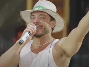 Wesley Safadão realiza live de São João em Alagoas com Elba Ramalho, quadrilha e coco de roda