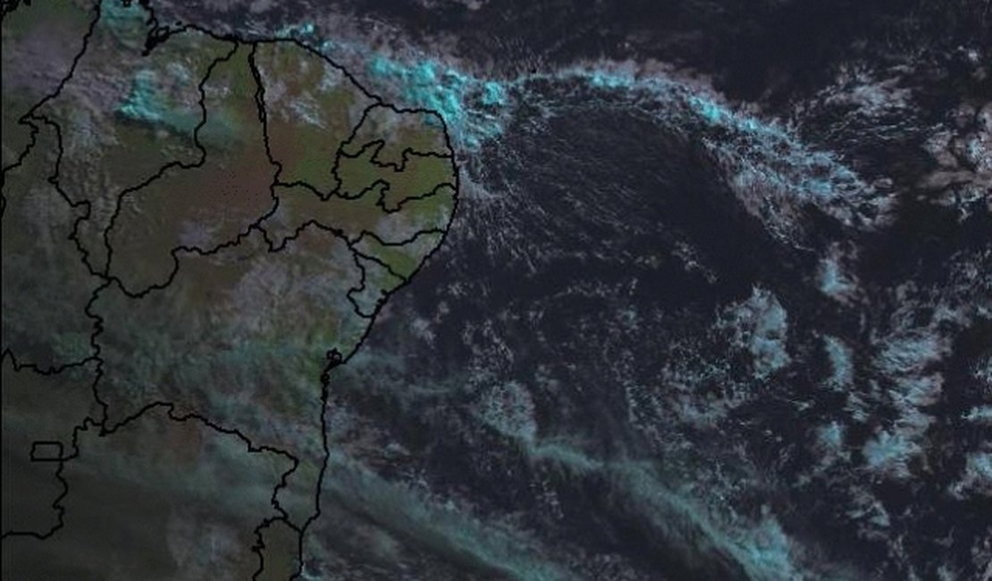 Variação de nebulosidade durante o fim de semana em AL