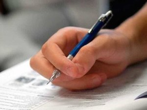 Candidatos fazem a 2ª prova do Enem neste domingo