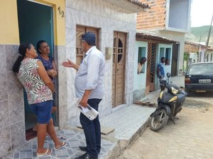 Prefeito de Traipu surpreende e vai às ruas conversar com a população