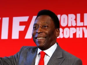 Revista americana elege Pelé como o melhor jogador da história