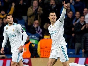 LIGA DOS CAMPEÕES: CR7 alcança marca e brasileiro Coutinho marca três gols 