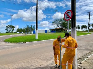 SMTT de Arapiraca monta operação e sinalização para disciplinar trânsito no São João da Perucaba