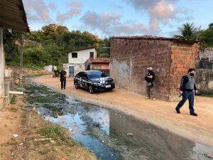 Polícia Civil realiza operação e mira suspeitos de roubos em Maceió