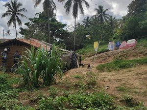 Após 15 dias no escuro, Equatorial reestabelece fornecimento energia em residência em Maragogi