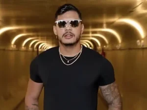 Rapper Hungria recebe alta de hospital em Brasília