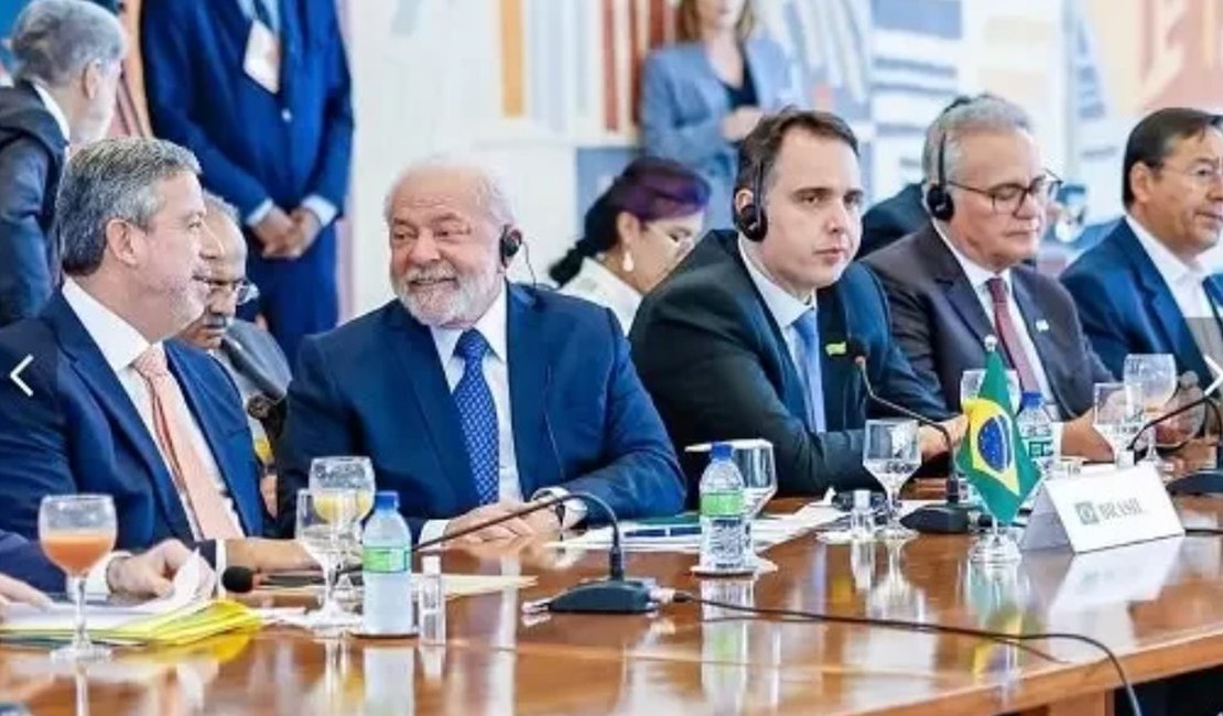 Eleições de 2024 em Maceió colocarão Lula em saia justa quanto a servir a dois senhores