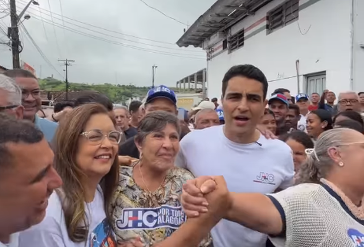 Célia Rocha ganha força como possível vice de JHC após caminhada política em Maribondo