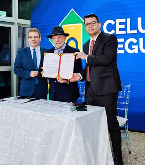 Lula anuncia 'Serasa dos celulares roubados' e pede atenção contra furtos