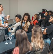 Município de Piranhas recebe carreta-escola do programa Escola do Turismo
