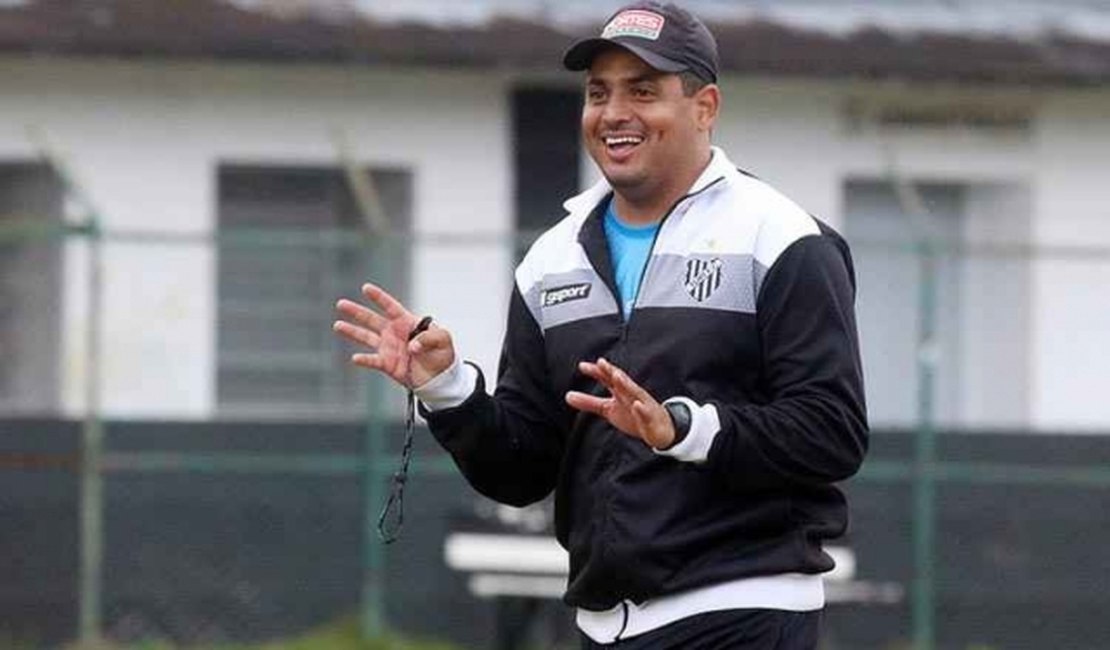 Leston Júnior é o novo técnico do Remo-PA