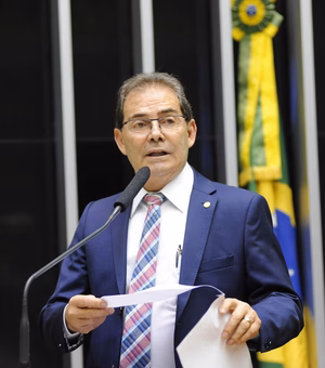 Relator da anistia aposta no diálogo com oposição para viabilizar votação