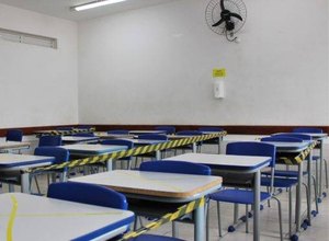 Brasil segue com escolas fechadas acima da média mundial devido à pandemia