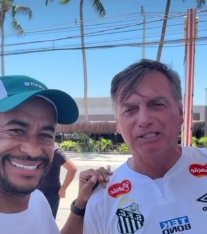 Bolsonaro elogia popularidade do prefeito de Porto de Pedras