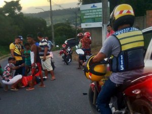 Colisão entre motocicletas deixa mulher ferida em São Miguel dos Campos