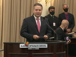 Governador anuncia concurso para Educação, Segurança e Saúde e pode rever contribuição previdenciária