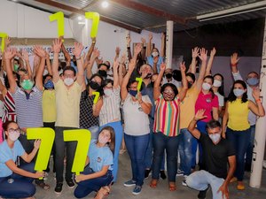 Gilvania Barros, candidata a prefeita de Arapiraca, se reúne com profissionais da cultura