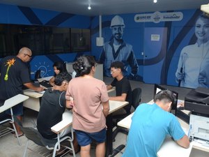 Secretaria do Trabalho promove mutirão de vagas para a construção civil em Maceió