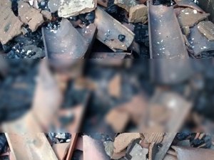 Homem morre carbonizado em incêndio à residência