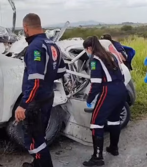 Acidente grave entre veículos deixa três mortos na BR-235, em Itabaiana