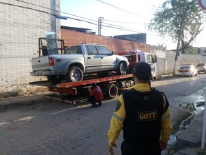 Agentes da SMTT coíbem estacionamento irregular em Maceió