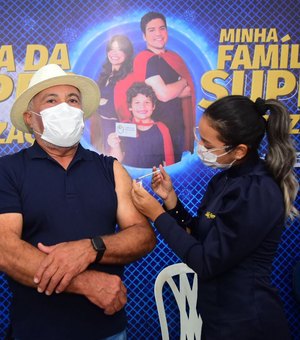 São Sebastião inicia vacinação contra Influenza e reforça aplicação da 4° dose contra a Covid-19