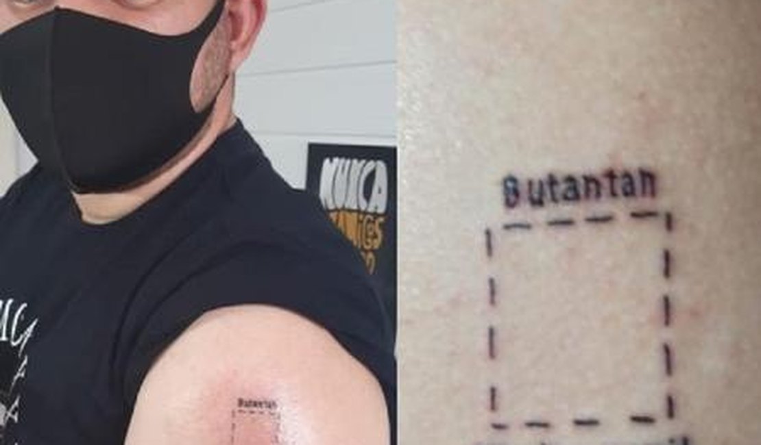 Estudante faz tatuagem para vacinação: 'Butantan, vacine aqui'