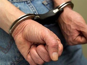 Moradores de rua roubam pedestre mas acabam reconhecidos pela vítima e presos