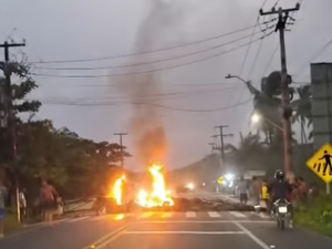 Falta de energia leva moradores a bloquear AL-101 Norte em protesto
