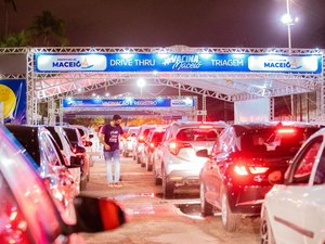 Maceió antecipa vacinação contra a Covid-19 para pessoas com 29 anos