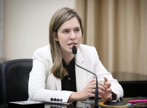 Cibele Moura se manifesta sobre polêmica envolvendo seu ex-assessor; entenda